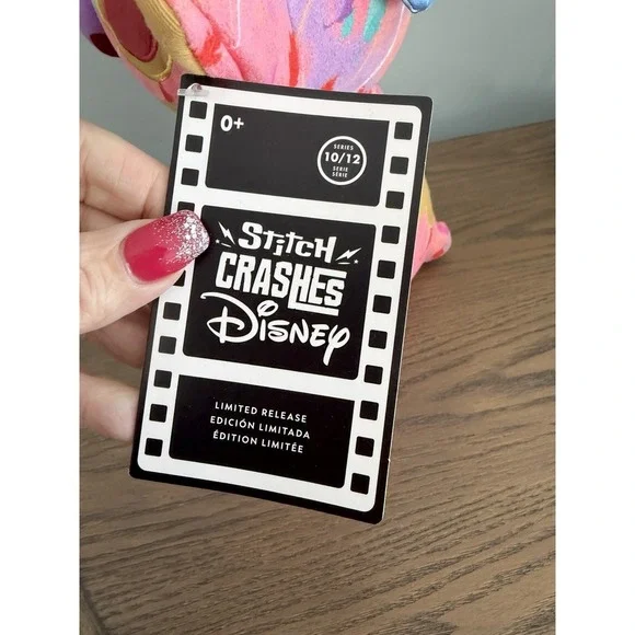 Disney Stitch Crashes Disney Autumn Leaves Plush Limited Release Series 10/12 - Picture 3 of 10